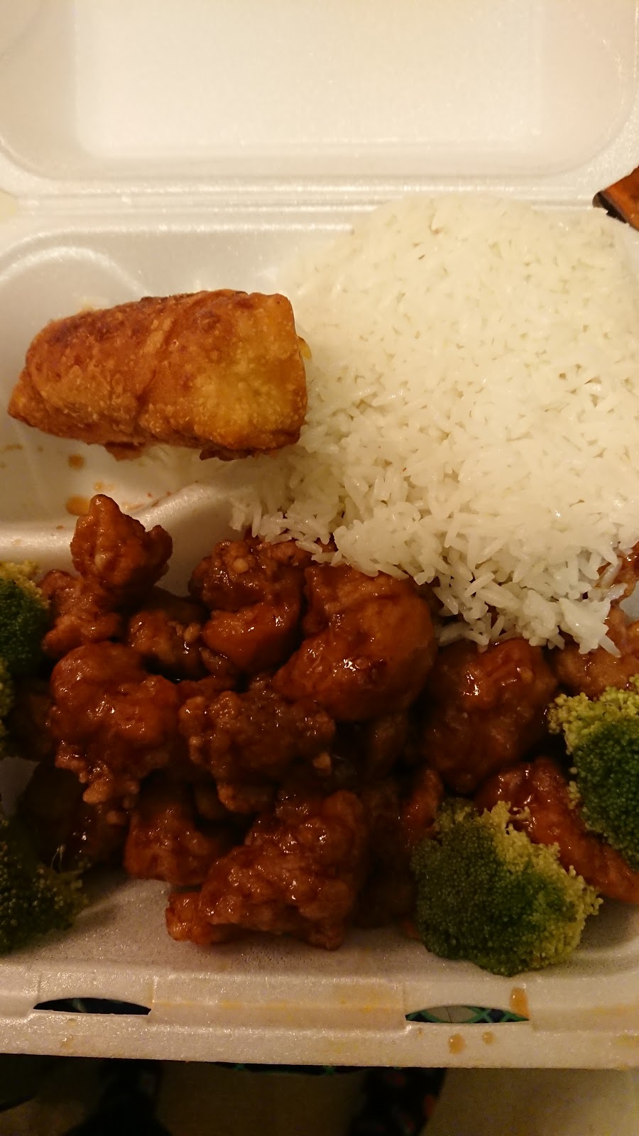 Hunan Lake Chinese Restaurant | 7357 Lakeshore Blvd, Mentor, OH 44060 | Phone: (440) 257-0030