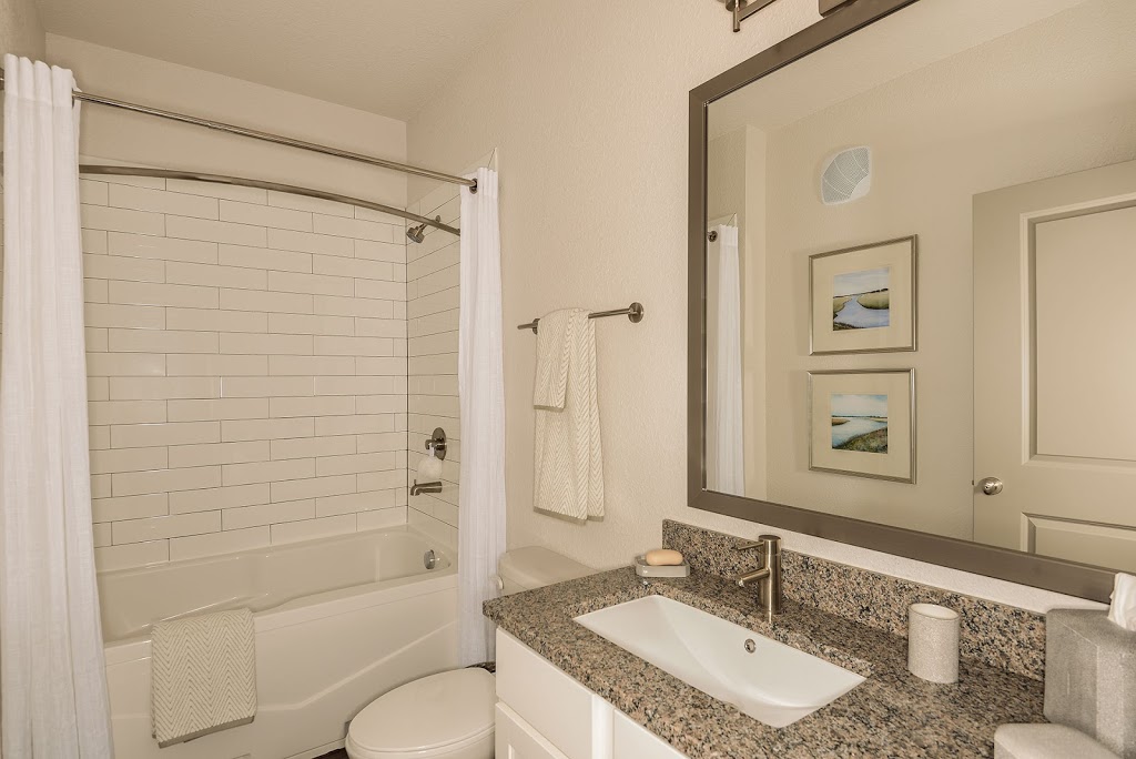 Axis West Apartments | 6820 Axis W Cir, Orlando, FL 32821, USA | Phone: (407) 778-5265