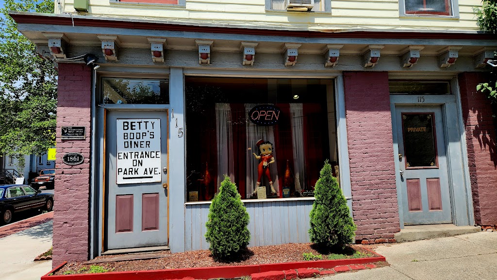 Betty Boop Diner | 115 Philip St, Albany, NY 12202, USA | Phone: (518) 729-5945