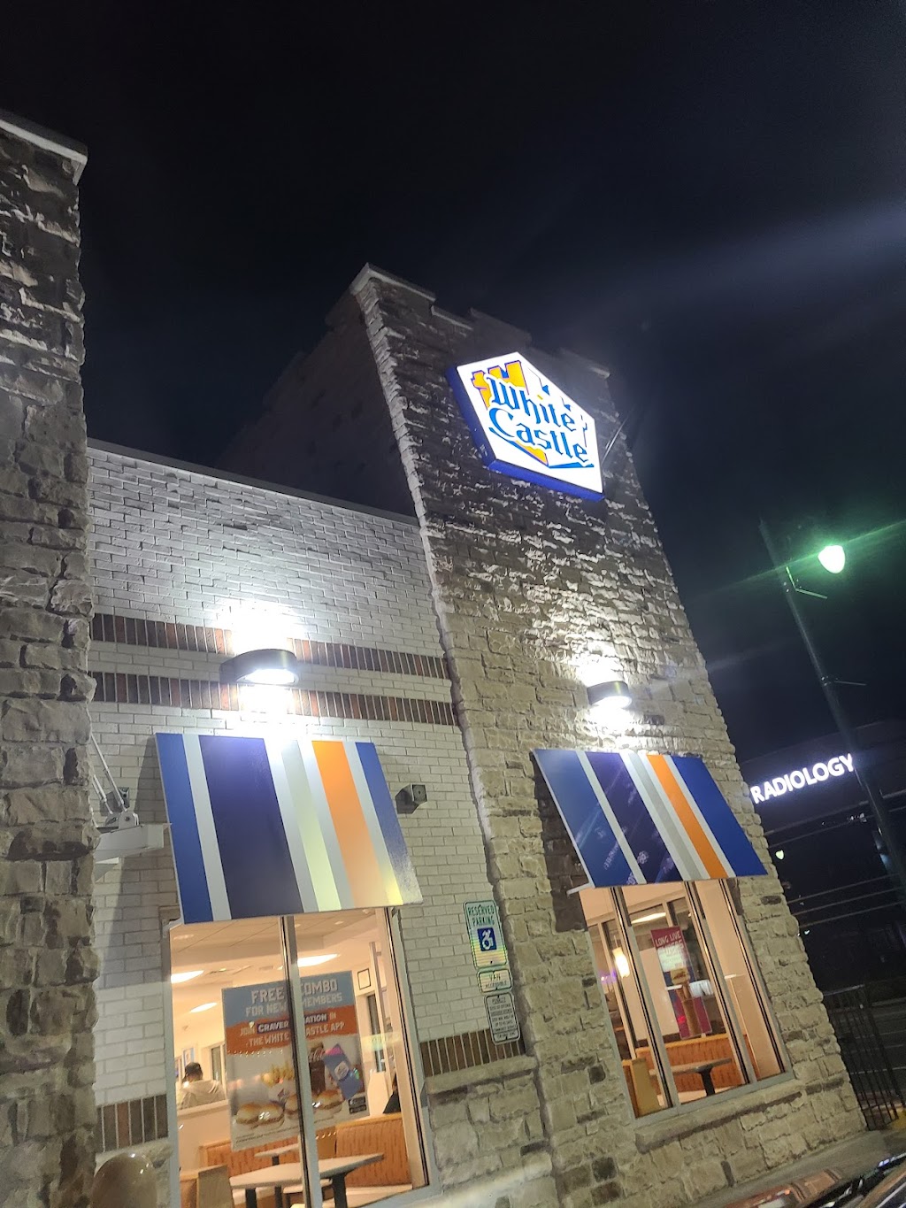 White Castle | L.I, 490 Sunrise Hwy, Lynbrook, NY 11563, USA | Phone: (516) 593-8542