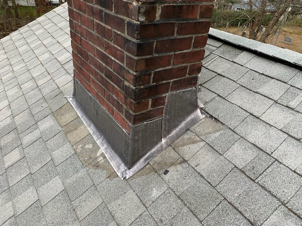 ROBERT ROOFING AND GUTTERS, INC. | 82 Main St, Norfolk, MA 02056 | Phone: (857) 247-8709