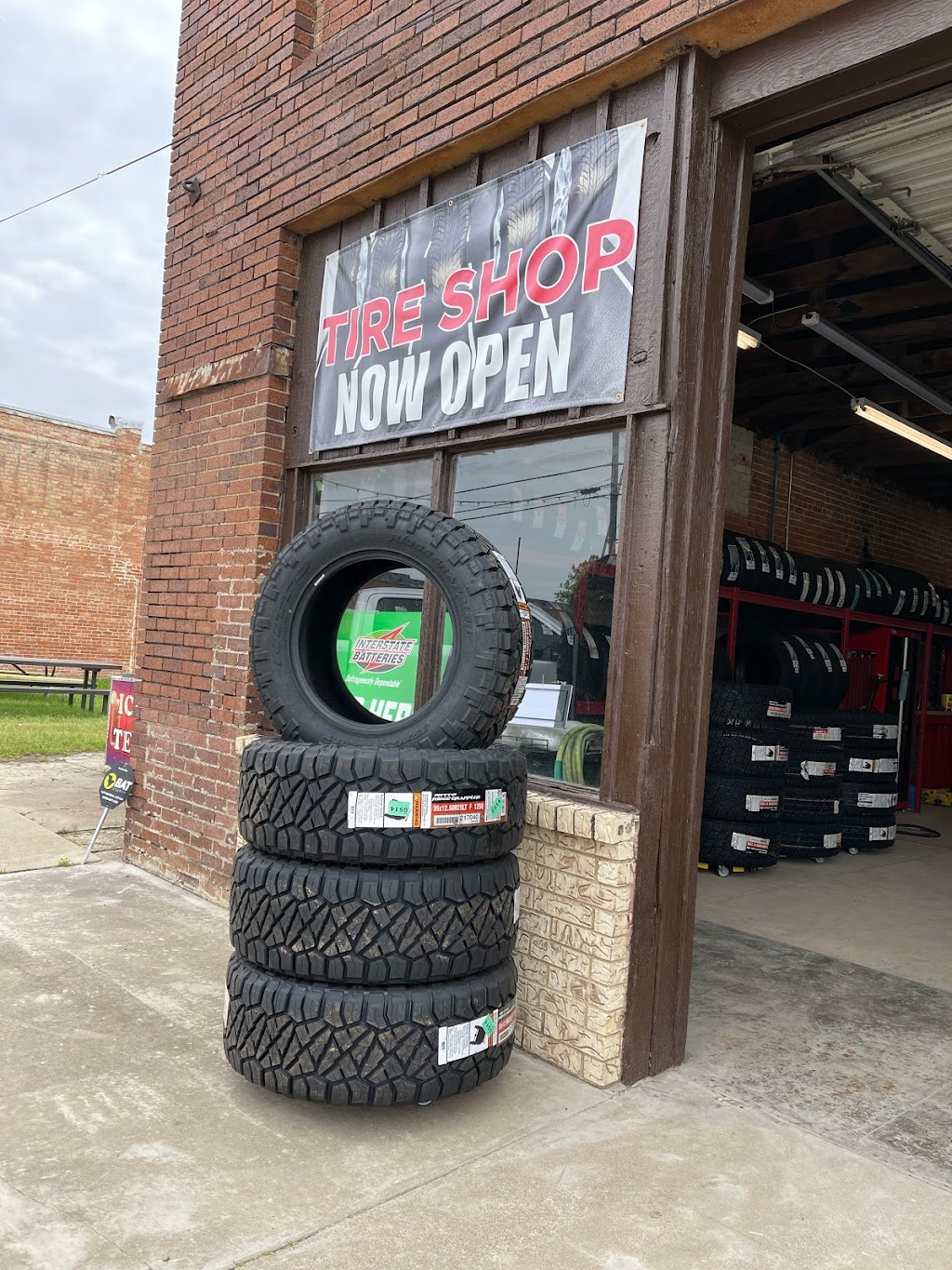 Big Wheel And Tire | 201 N Main St, Maypearl, TX 76064, USA | Phone: (972) 435-7926