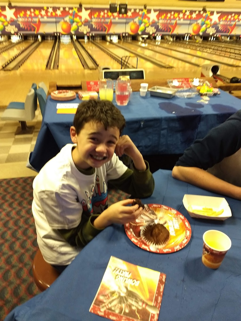 Bowl America Burke | 5615 Guinea Rd, Burke, VA 22015, USA | Phone: (703) 425-9303