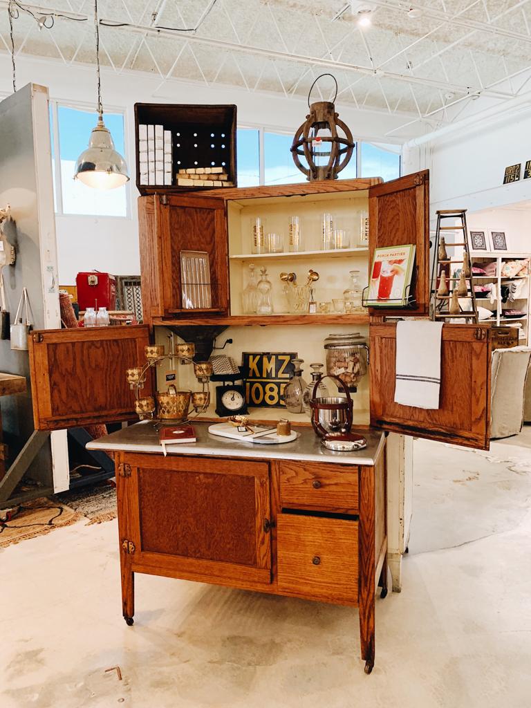 Vintage Vault Furniture | 1510 E Oakland Park Blvd, Fort Lauderdale, FL 33334, USA | Phone: (954) 314-7781