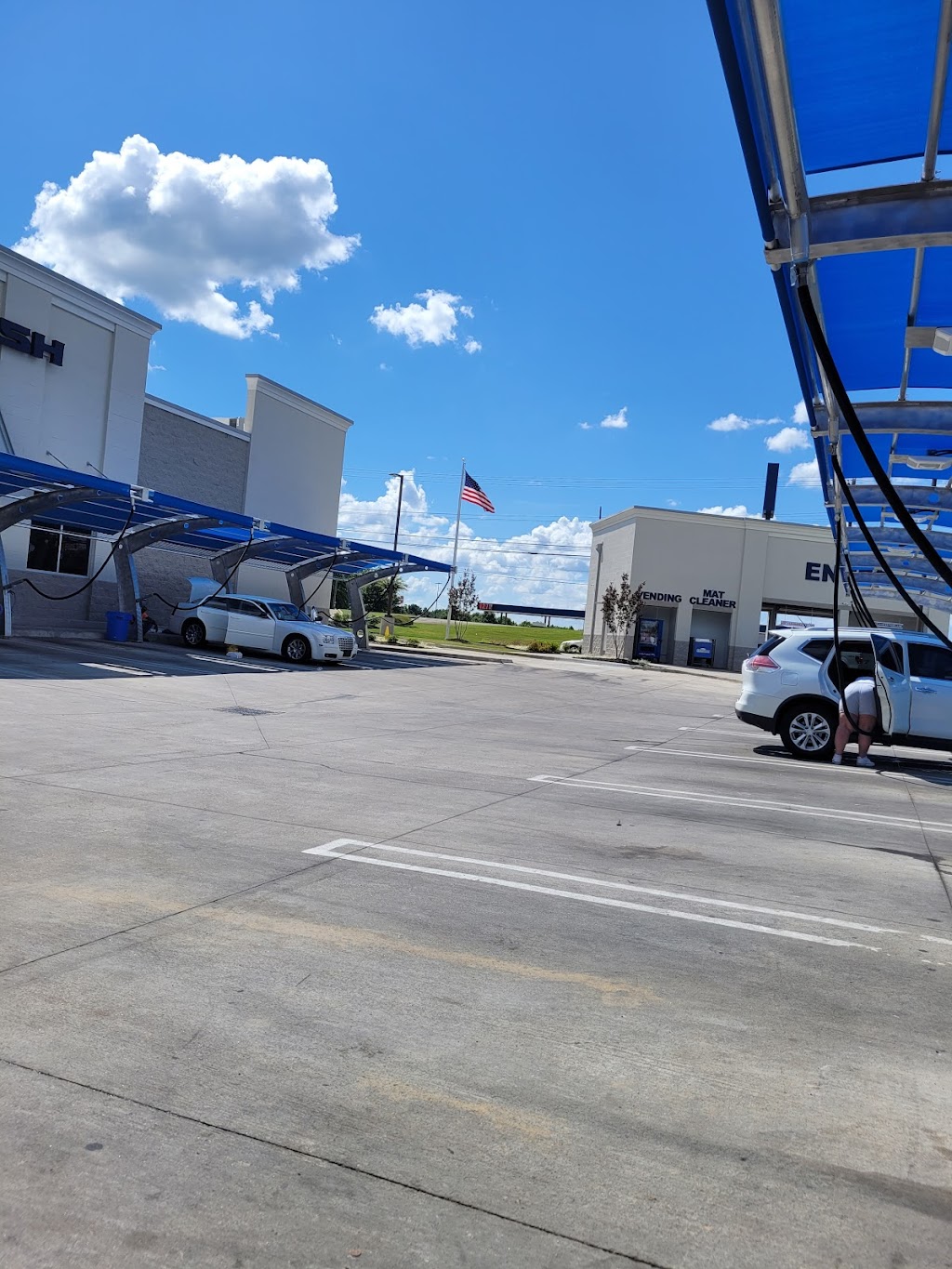 Century Express Carwash - Covington | 29 Robbins Rd, Covington, TN 38019, USA | Phone: (901) 296-8019