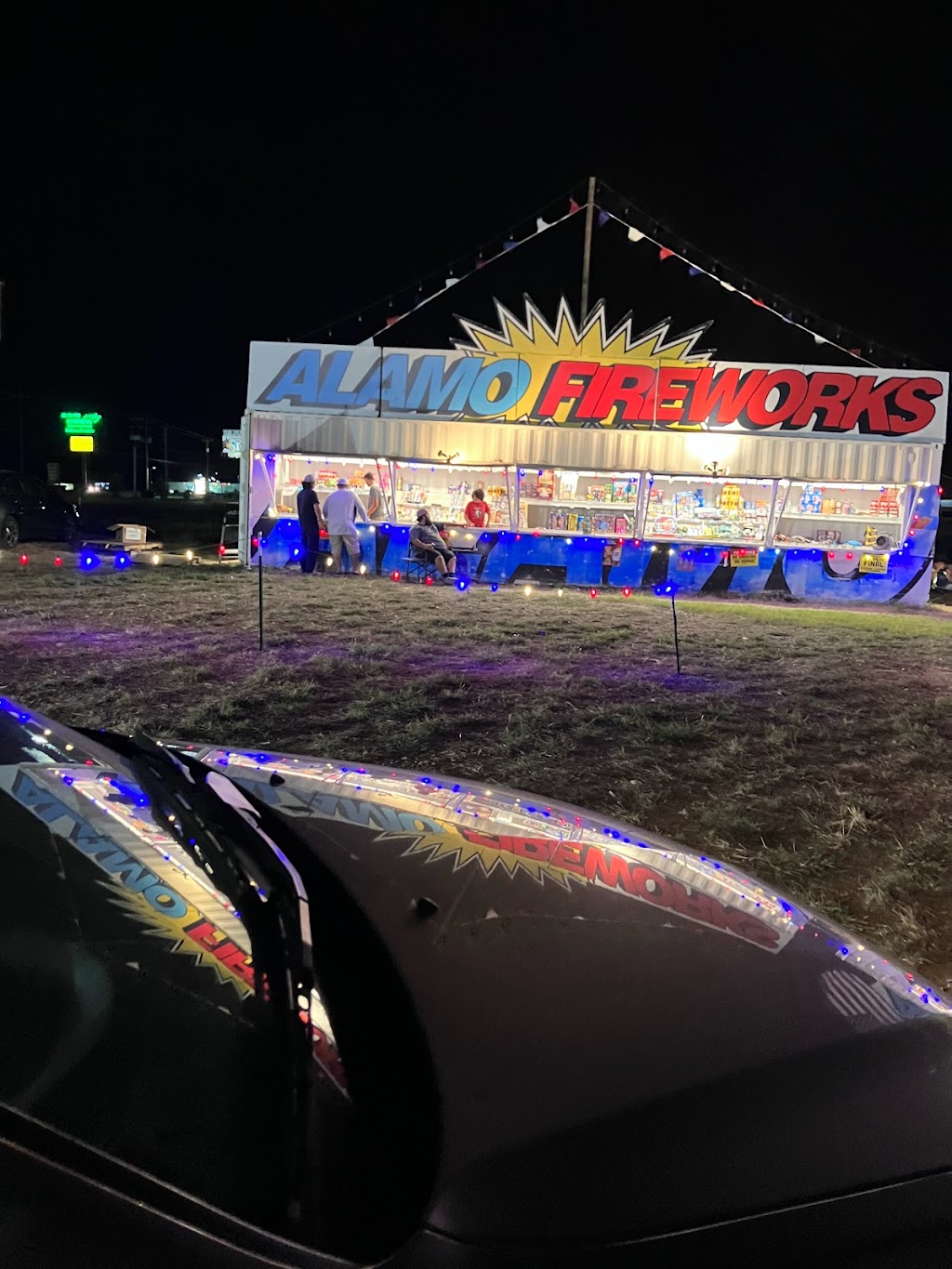 Alamo Fireworks Megastore | 28794 US-281, Bulverde, TX 78163, USA | Phone: (210) 667-1106