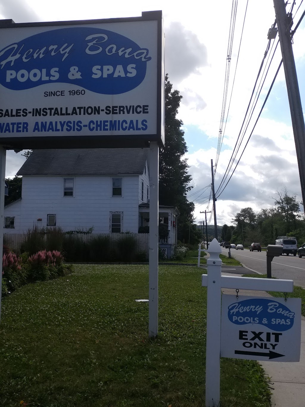 Henry Bona Pools & Spas | 878 US-46, Kenvil, NJ 07847, USA | Phone: (973) 584-1000