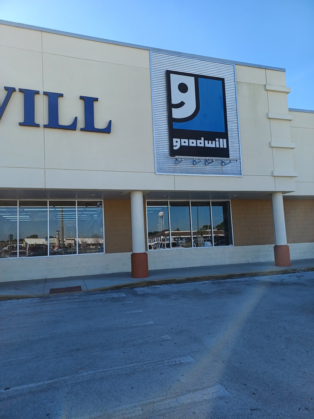 Goodwill - Leesburg | 10600 US-441, Leesburg, FL 34788, USA | Phone: (352) 404-7755