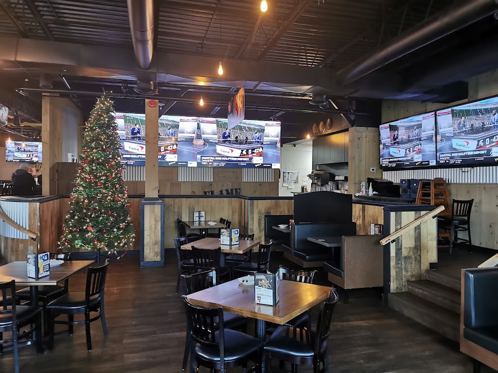 Chucks Roadhouse Bar & Grill | 410 Ontario St, St. Catharines, ON L2R 5M1, Canada | Phone: (289) 362-1219