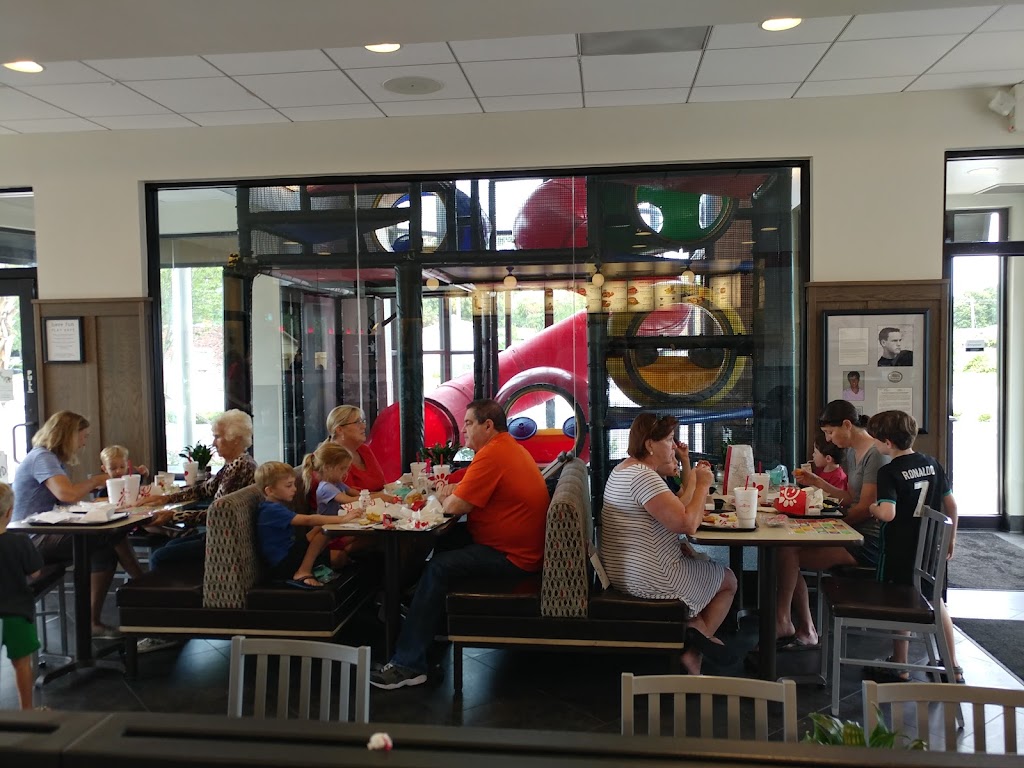 Chick-fil-A | 4241 4th St N, St. Petersburg, FL 33703, USA | Phone: (727) 502-9402