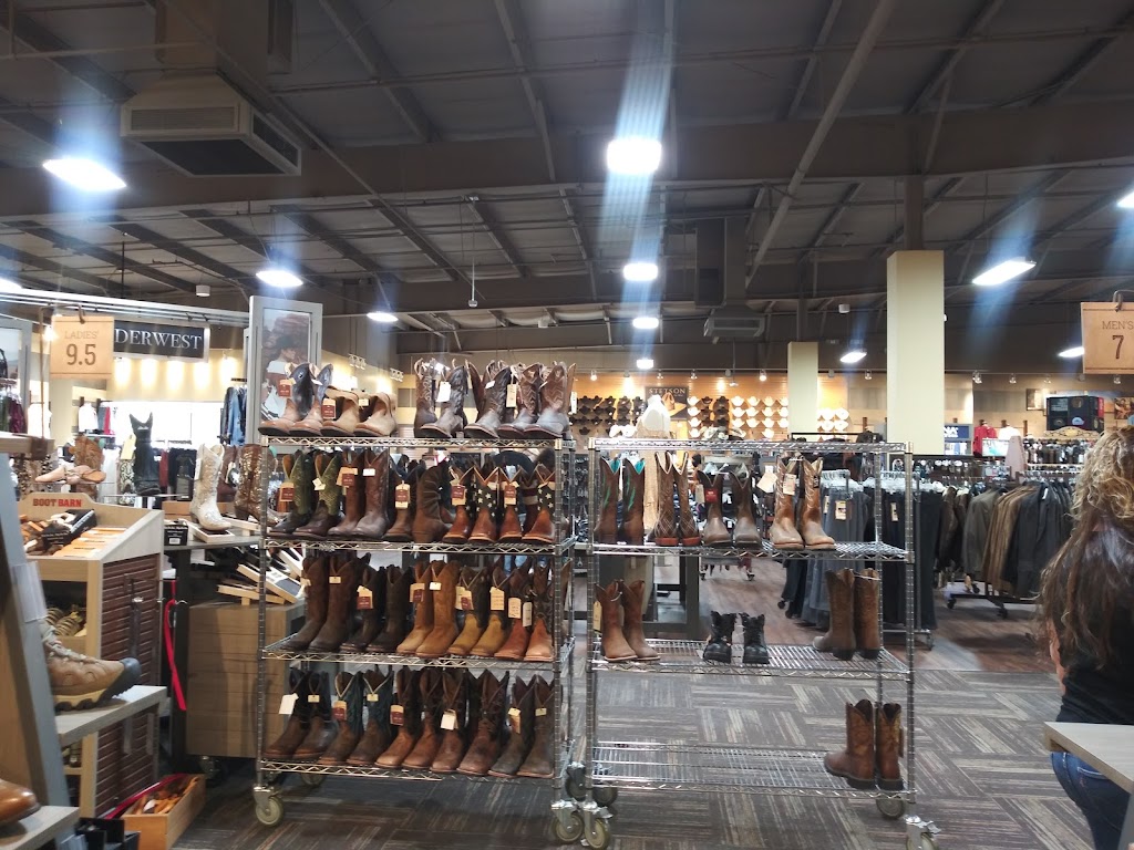 Boot Barn | 3390 E Floral Ave, Selma, CA 93662, USA | Phone: (559) 896-1641