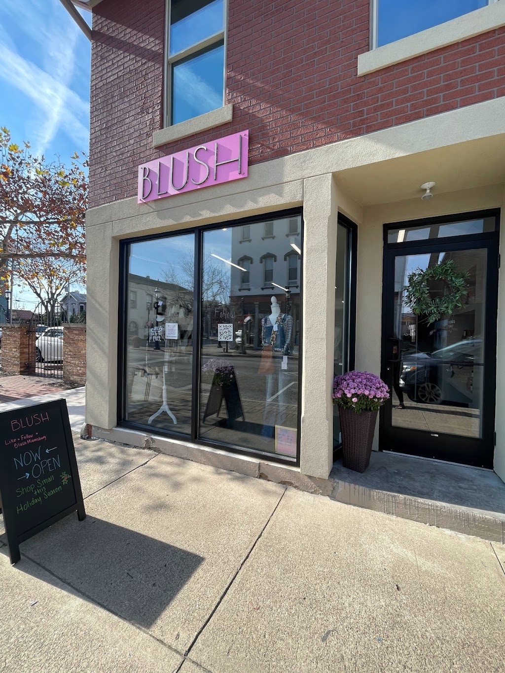 BLUSH | 13 N Main St, Miamisburg, OH 45342, USA | Phone: (937) 530-0063