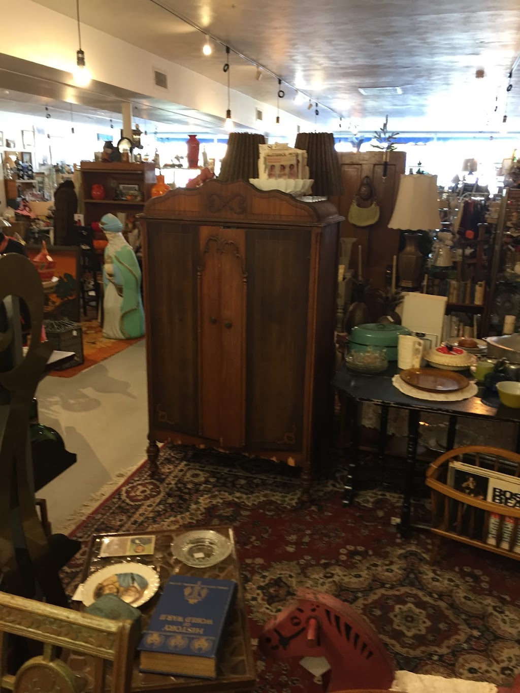 BaZaar Oh! Vintage | 611 Main St BOOTH #777 Inside Y Shop Vintage and More, Beech Grove, IN 46107, USA | Phone: (317) 724-8489