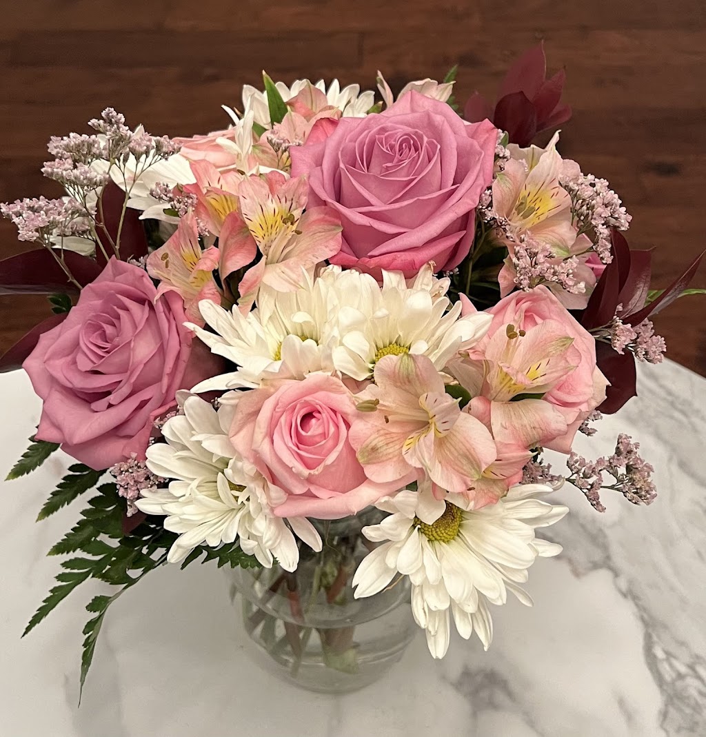 Shebas Flowers | 7609 Chief Spotted Tail Dr, McKinney, TX 75070, USA | Phone: (469) 353-9114