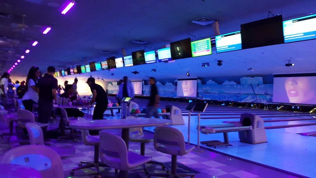 Brandon Crossroads Bowl | 609 Crater Ln, Tampa, FL 33619, USA | Phone: (813) 621-2363