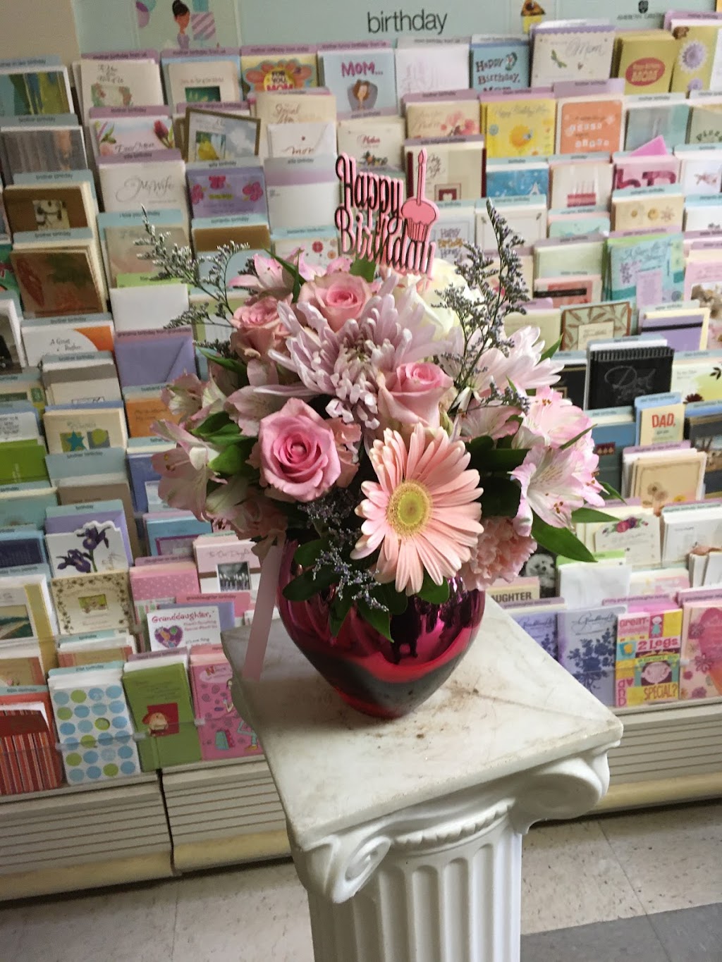 Tollivers Florist & Gifts | 233 High St, Burlington, NJ 08016, USA | Phone: (609) 668-5148