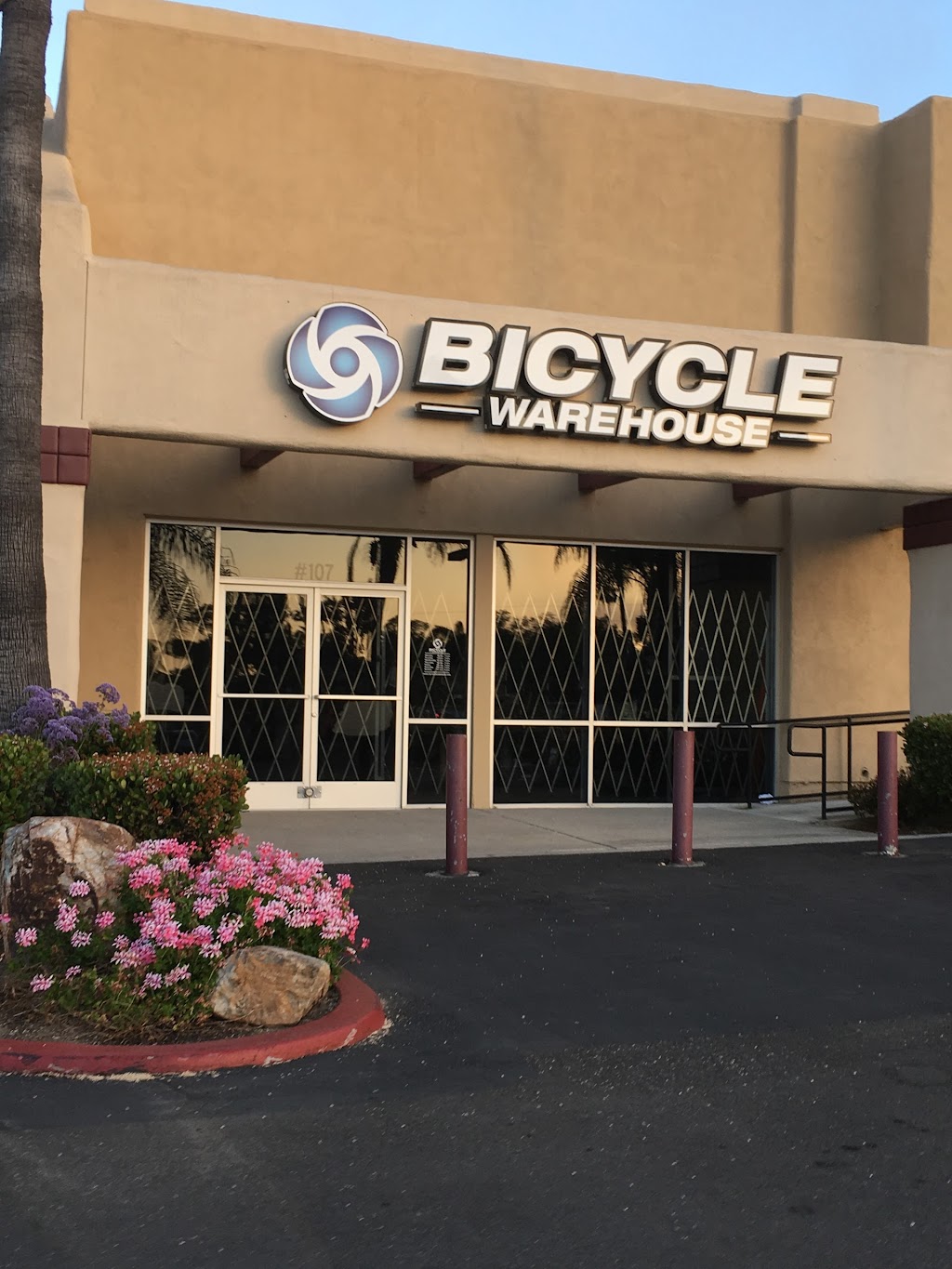Bicycle Warehouse San Marcos | 1144 Los Vallecitos Blvd, San Marcos, CA 92069, USA | Phone: (760) 233-9900