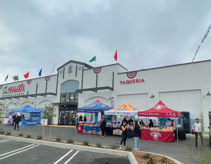 Vallarta Supermarkets | 16040 Sherman Way, Van Nuys, CA 91406, USA | Phone: (818) 290-5131