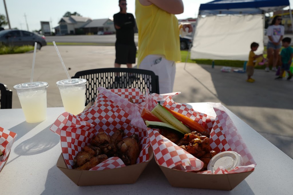 On Point Wings | 1235 US-377, Pilot Point, TX 76258, USA | Phone: (214) 728-3380