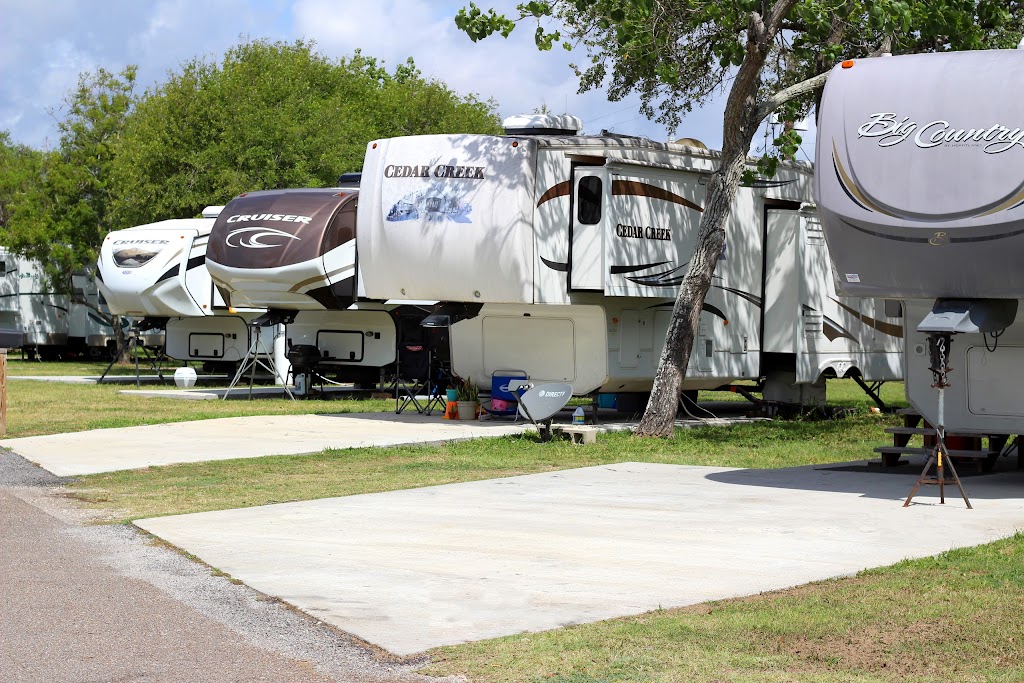 Shady Grove RV & Mobile Home Park | 2919 Waldron Rd, Corpus Christi, TX 78418, USA | Phone: (361) 937-1314