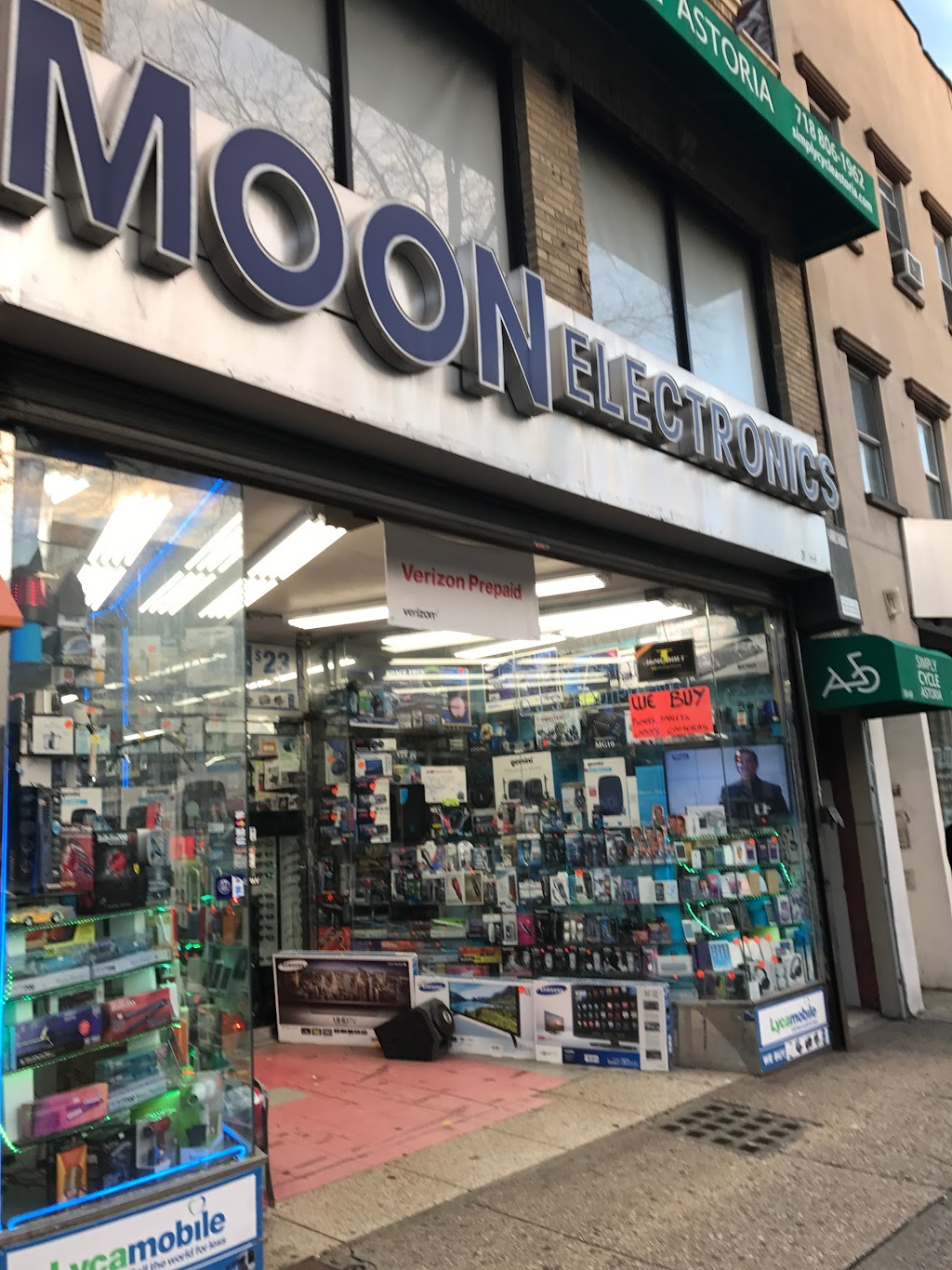 Moon Electronics Inc | 3069 Steinway St, Long Island City, NY 11103, USA | Phone: (718) 777-5538