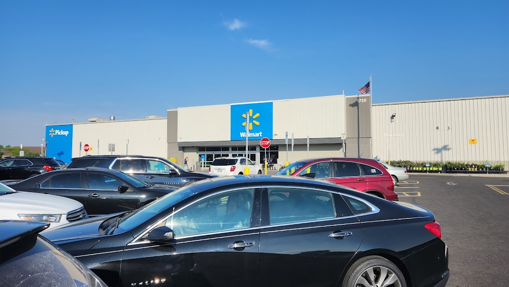 Walmart Supercenter | 1720 N Perry St, Ottawa, OH 45875, USA | Phone: (419) 523-6995