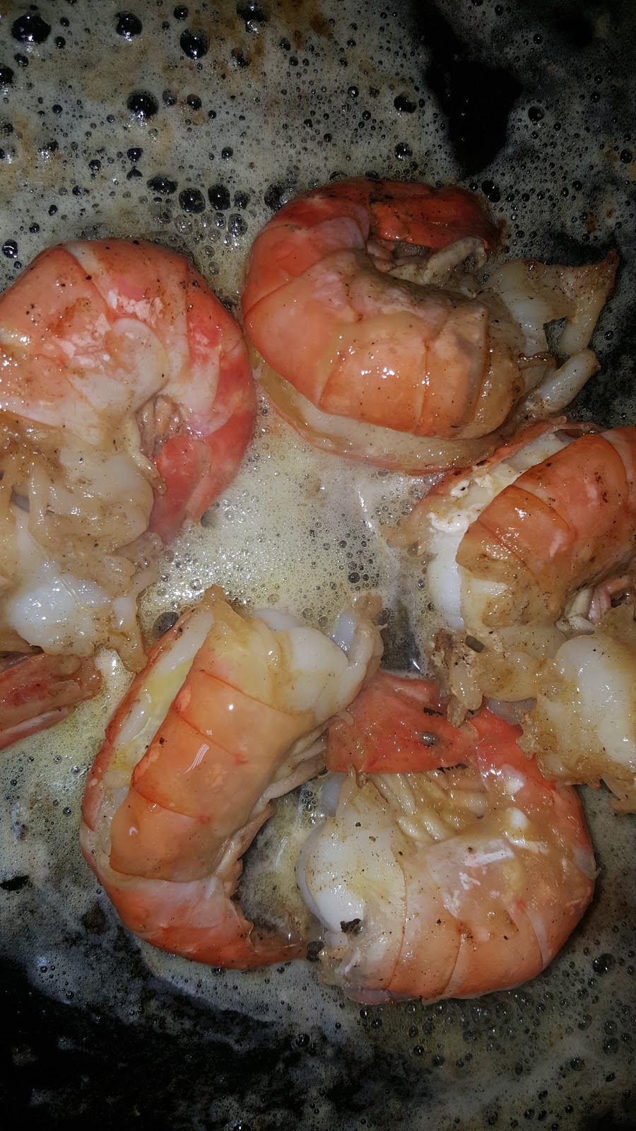Omars Seafood & Grill | 12520 St Clair Ave., Cleveland, OH 44108, USA | Phone: (216) 451-2098