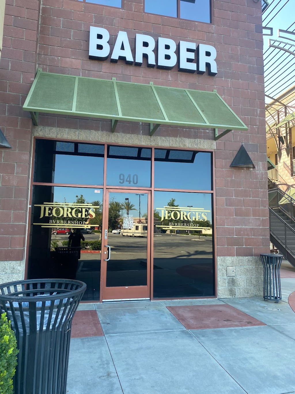 Jeorges Barber Shop | 940 N Mountain Ave, Ontario, CA 91762, USA | Phone: (909) 968-5154