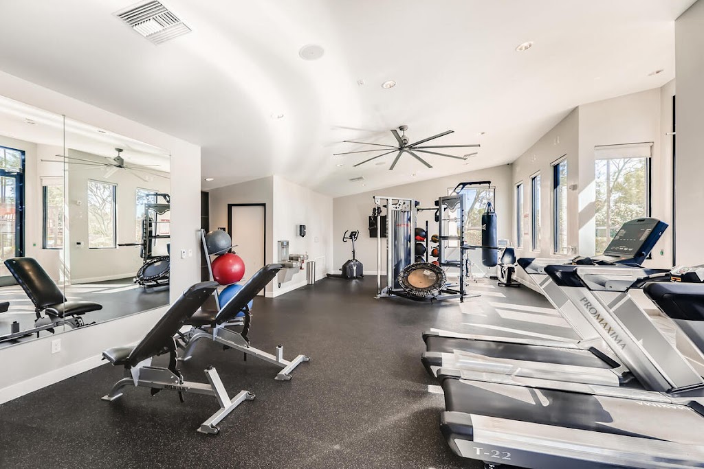 Genoa Lakes Apartments | 3320 E University Dr, Mesa, AZ 85213, USA | Phone: (480) 924-0524