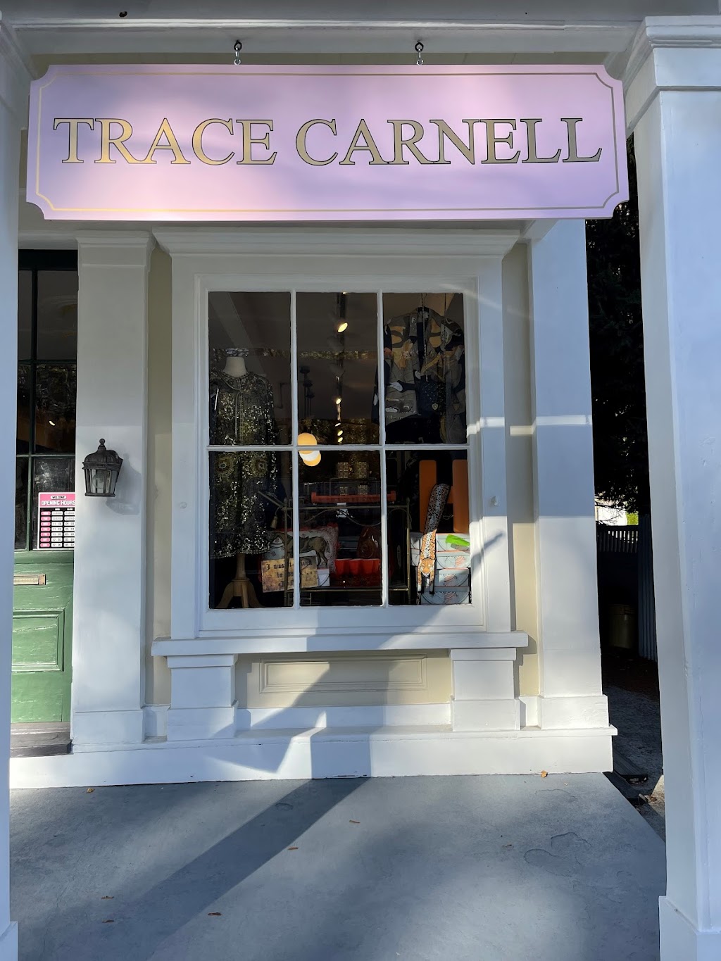 Trace Carnell Clothier | 15 The Plaza, Locust Valley, NY 11560, USA | Phone: (516) 277-1571