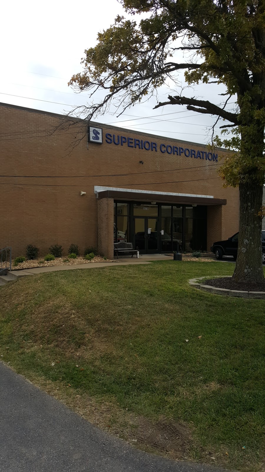 Superior Corporation | 10700 Kahlmeyer Dr, St. Louis, MO 63132 | Phone: (847) 806-9900