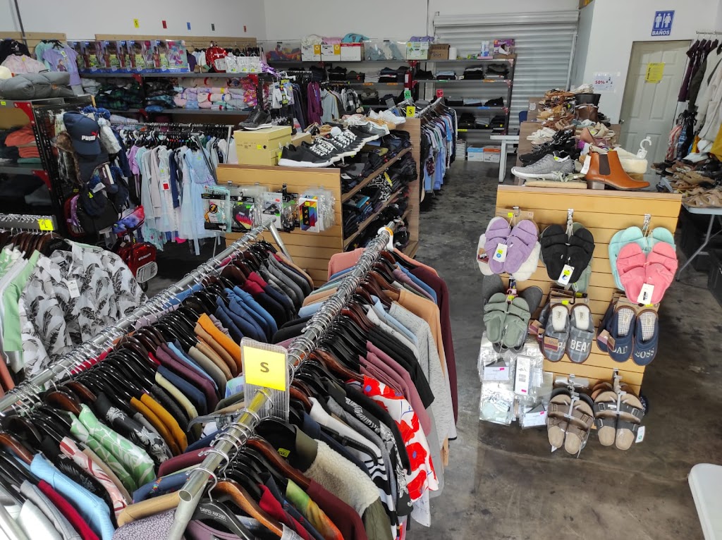 TiendaMiTienda.com | Carr. Libre Tijuana-Rosarito, Urbiquinta Versalles, Local No. 6, Urbiquinta, La Gloria, 22664 La Joya, B.C., Mexico | Phone: 664 711 9512