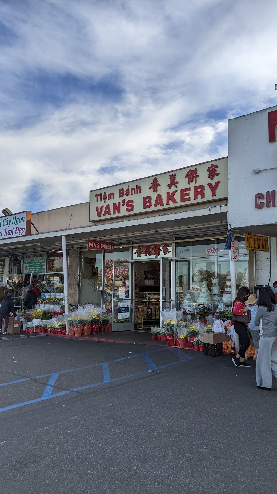 Vans Bakery | 8926 Bolsa Ave, Westminster, CA 92683, USA | Phone: (714) 901-1936