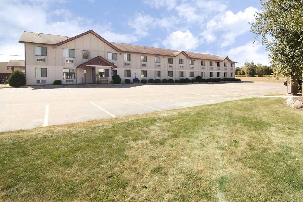 Americas Best Value Inn Zumbrota | 1435 N Star Dr, Zumbrota, MN 55992, USA | Phone: (507) 732-7852