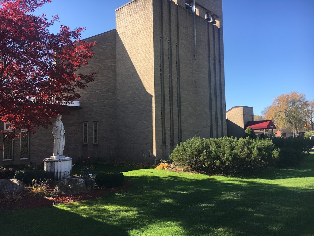 St. Sabina Catholic Church | 25555 Ann Arbor Trail, Dearborn Heights, MI 48127, USA | Phone: (313) 561-1977