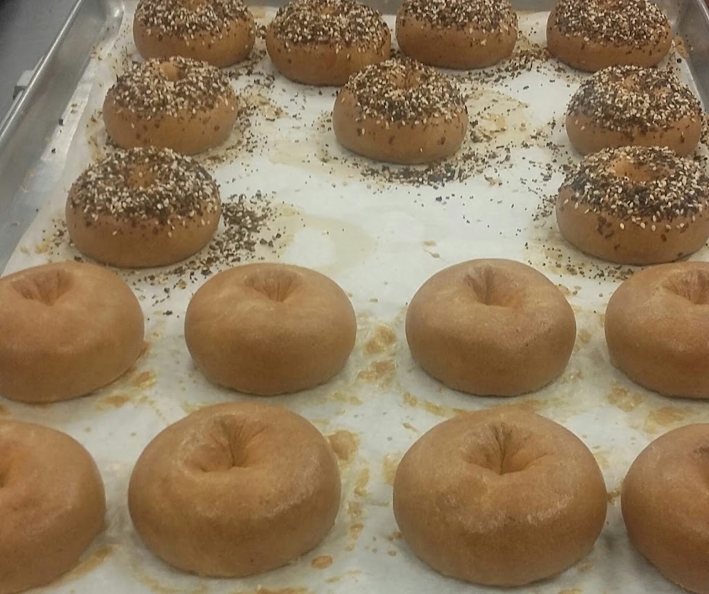 Bagel Chateau | 180 Maplewood Ave, Maplewood, NJ 07040, USA | Phone: (973) 762-1707