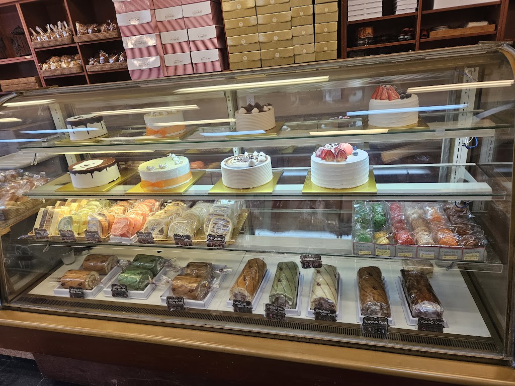 Bakers Village | 1488 Halford Ave, Santa Clara, CA 95051, USA | Phone: (408) 246-2434