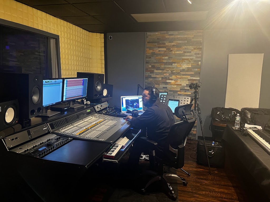 Capital Mixers Recording Studio | 3 Highland Ave, Albany, NY 12205, USA | Phone: (518) 487-4759