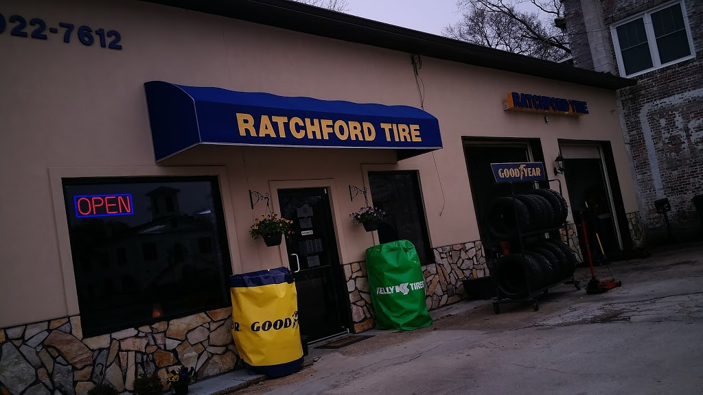 Ratchford Tire Services Inc | 140 N Gaston St, Dallas, NC 28034, USA | Phone: (704) 922-7612