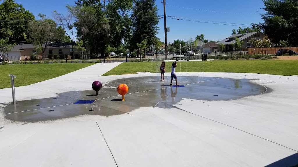 Splashpad | 196 N Reed Ave, Reedley, CA 93654, USA | Phone: (559) 637-4200