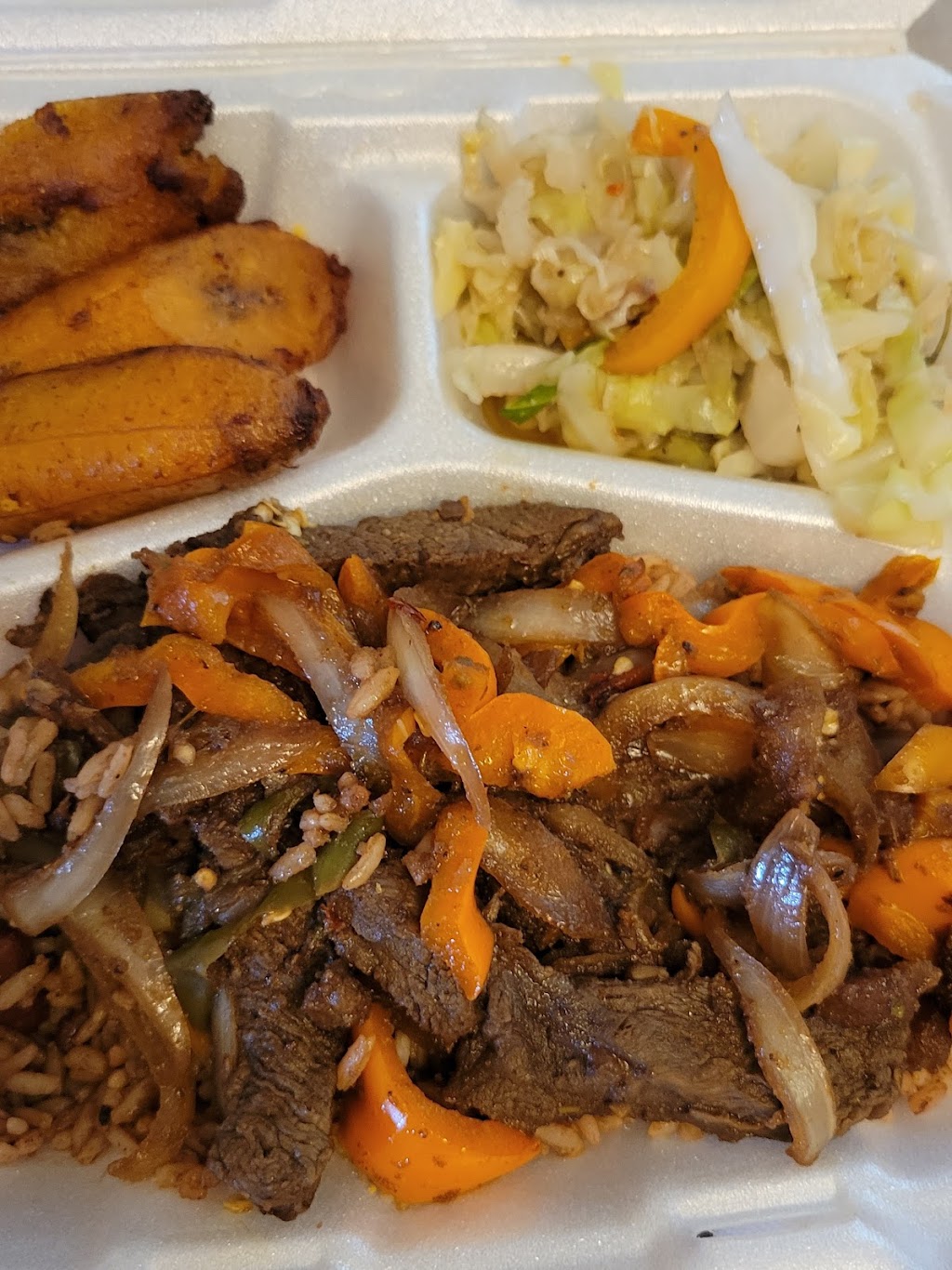 Delphine Jamaican Restaurant | 14377 E 9 Mile Rd, Warren, MI 48089, USA | Phone: (586) 217-5000