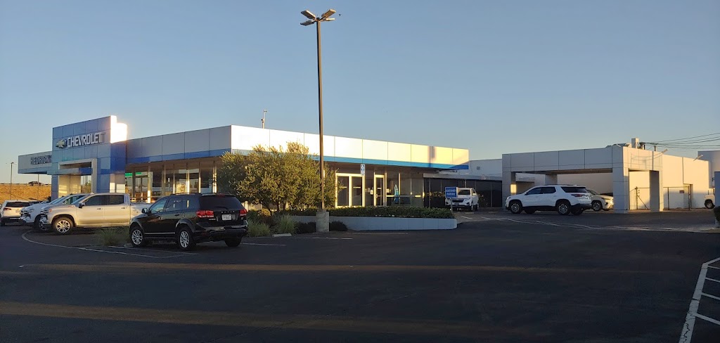 Hedricks Chevrolet | 961 W Shaw Ave, Clovis, CA 93612, USA | Phone: (559) 512-6549