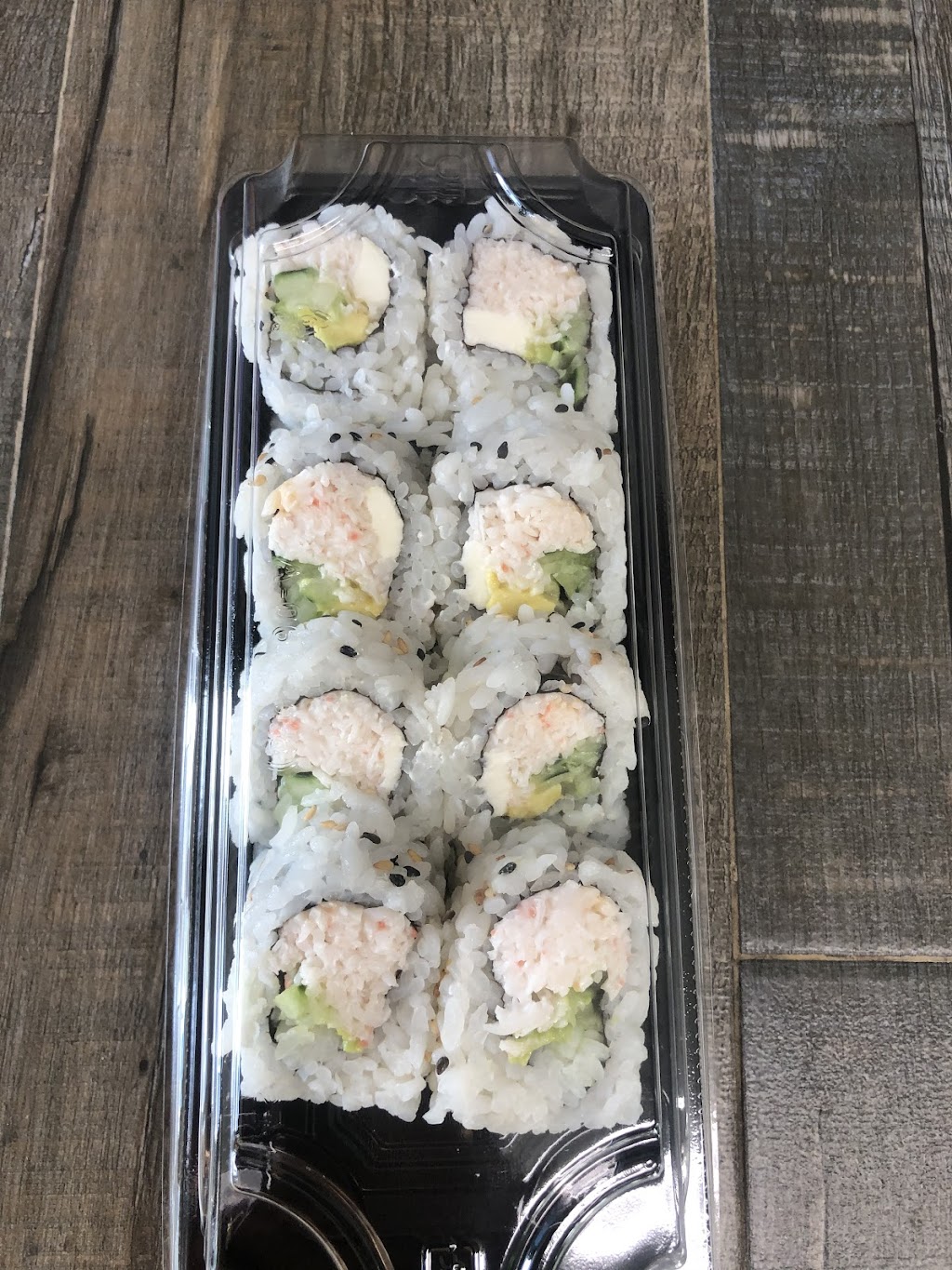 Poke & Roll | 13217 Whittier Blvd, Whittier, CA 90602, USA | Phone: (562) 464-0016