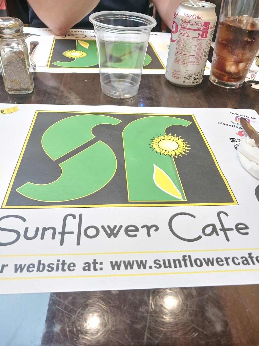Sunflower Cafe- Lawrence | 357 Central Ave, Lawrence, NY 11559, USA | Phone: (516) 569-4522