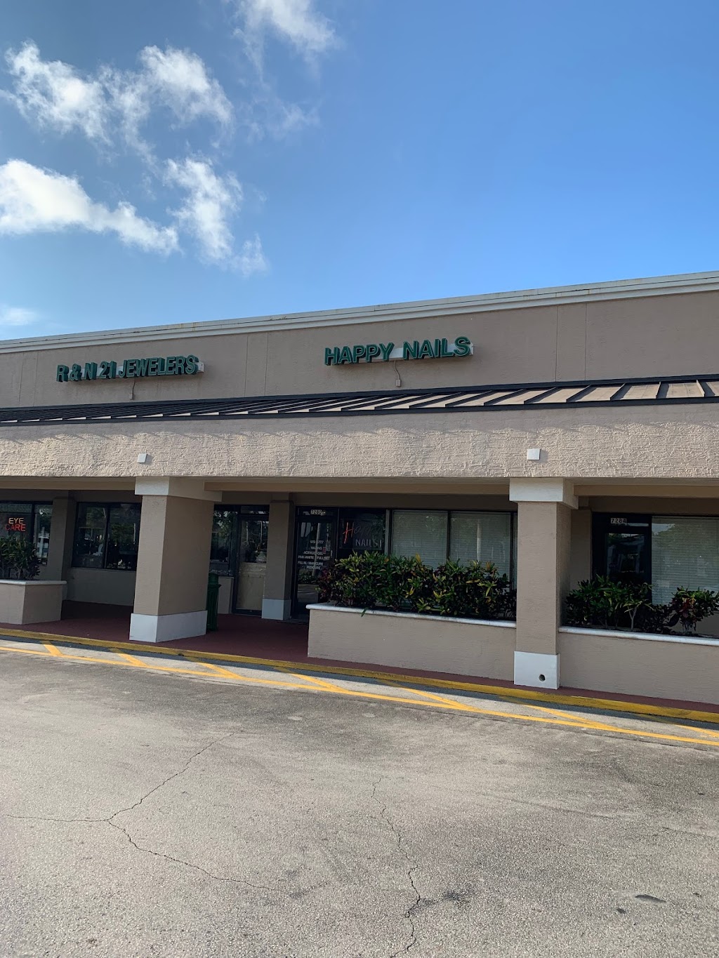 Happy Nails & Spa | Palm Lakes Plaza, 7280, W Atlantic Blvd, Margate, FL 33063, USA | Phone: (954) 979-6777