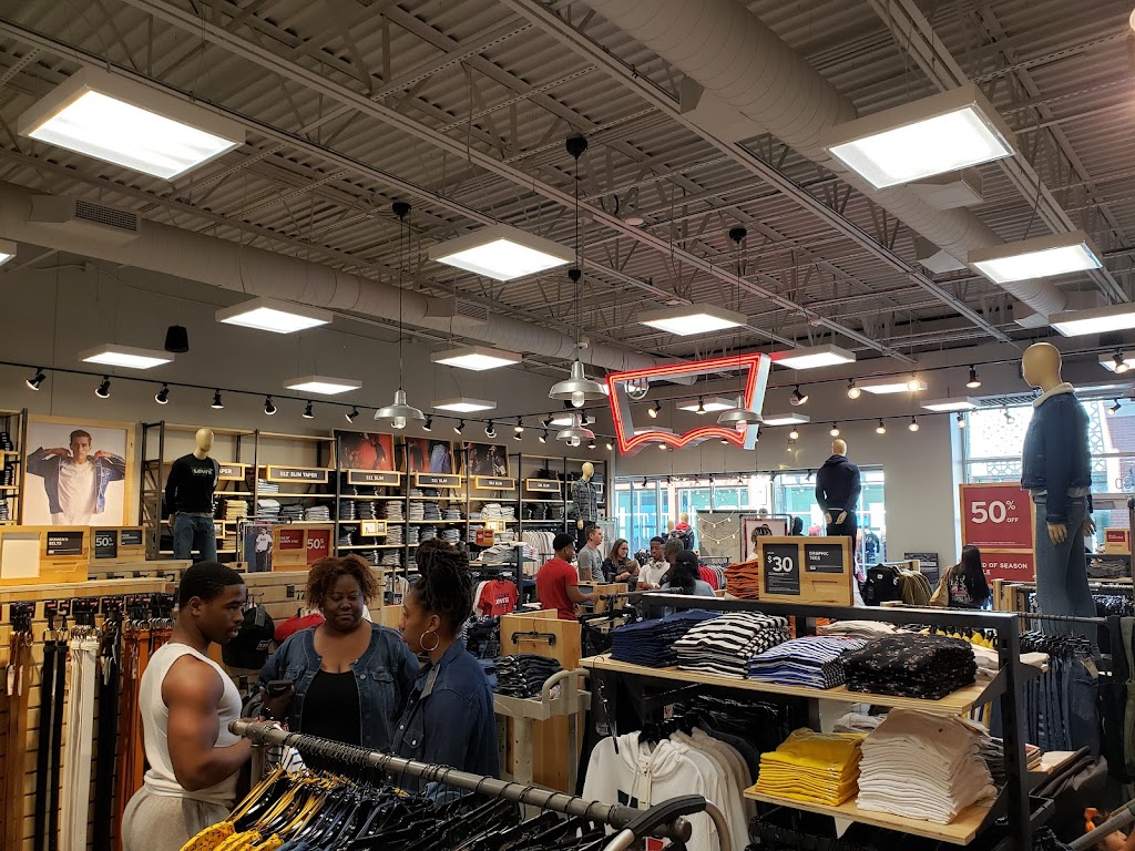 Levis Outlet Store | 15841 North Freeway Service Road West 1180, Fort Worth, TX 76177, USA | Phone: (682) 831-1467