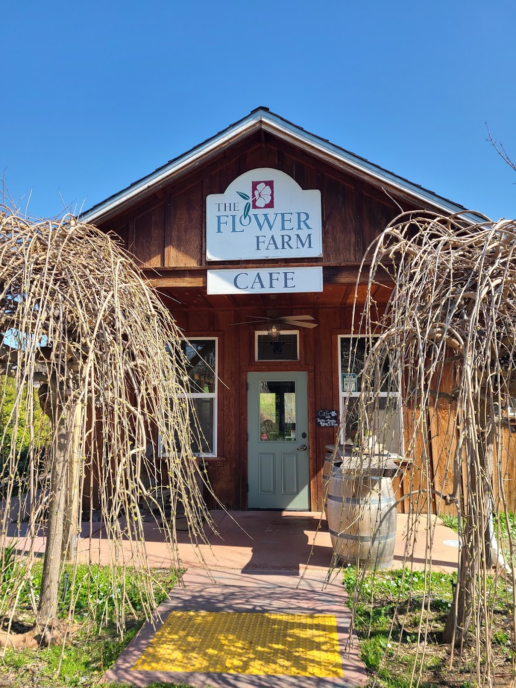 Flower Farm Cafe | 9280 Horseshoe Bar Rd, Loomis, CA 95650, USA | Phone: (916) 652-5661