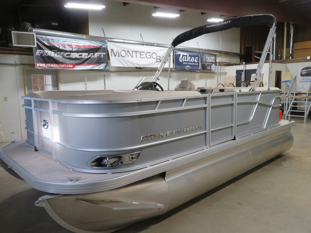 Boat World | 21155 MN-65, East Bethel, MN 55011, USA | Phone: (763) 434-9655