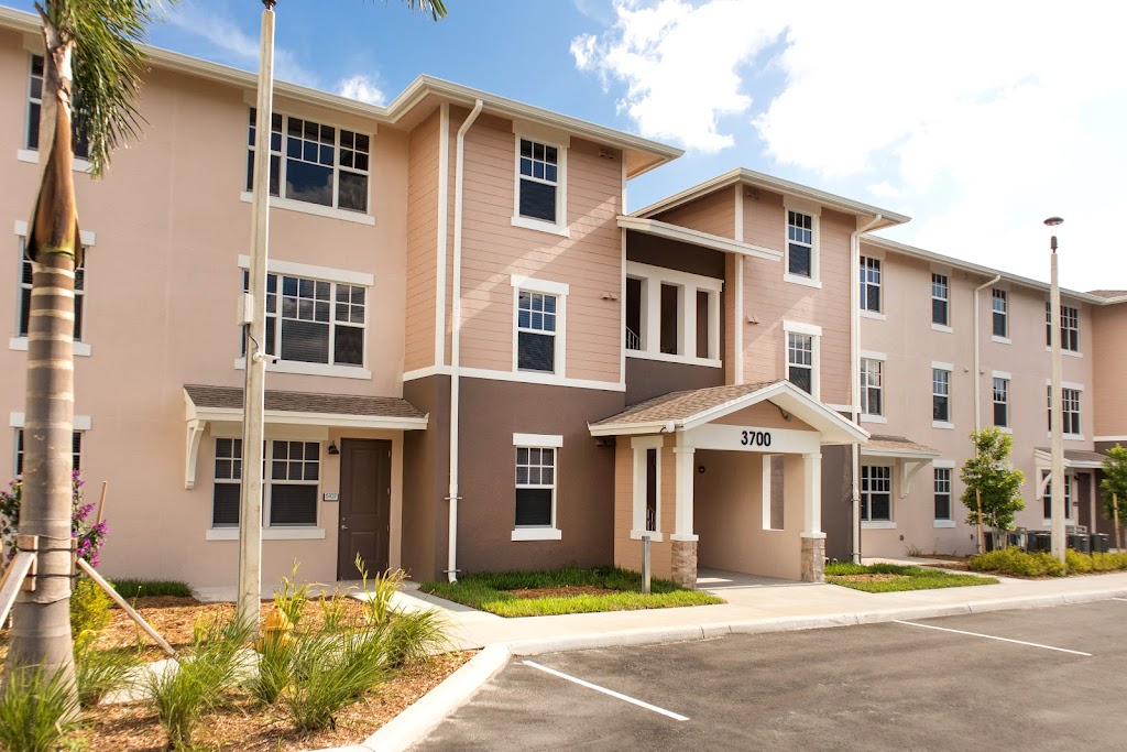 Oakland Preserve Apartments | 3600 NE 2nd Ave, Oakland Park, FL 33334, USA | Phone: (954) 566-0706