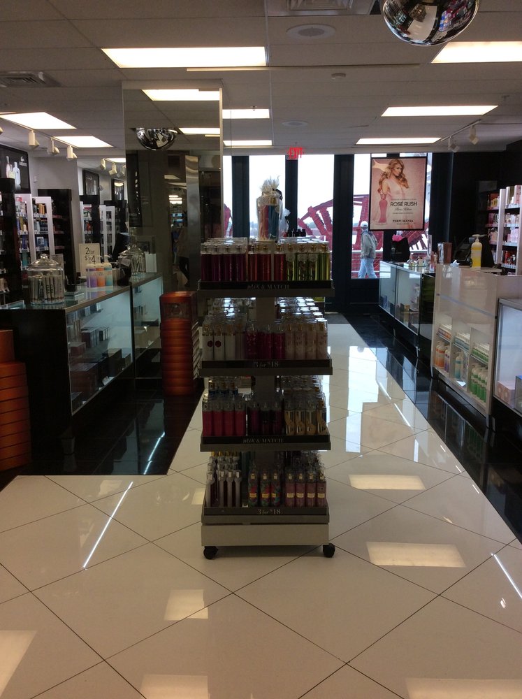 Perfumania | 3939 IH 35 S Unit#325, San Marcos, TX 78666, USA | Phone: (512) 396-5700